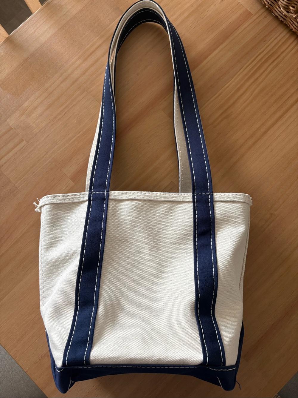 LL Bean Small Boat and Tote with Long Handles and Ziptop